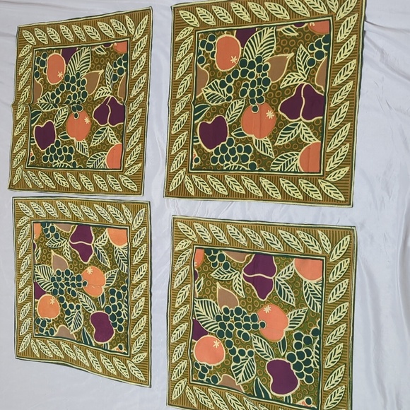 Pottery Barn 100% Cotton Fruit Print Napkins Set Of 4 Orange, Pear, Grapes - Picture 2 of 6